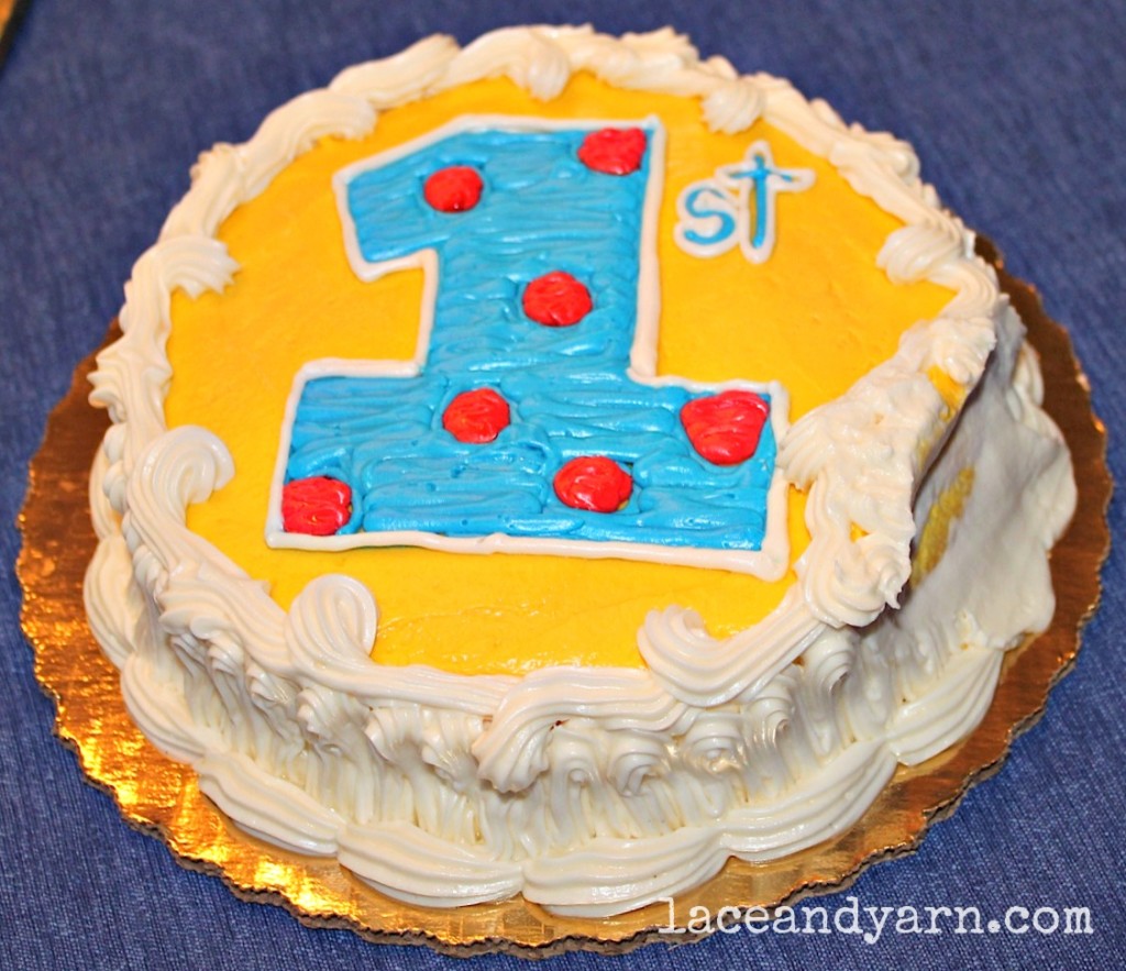 Primary color first birthday smash cake -- laceandyarn.com