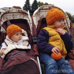 Pumpkin Hat Knit Pattern by laceandyarn.com